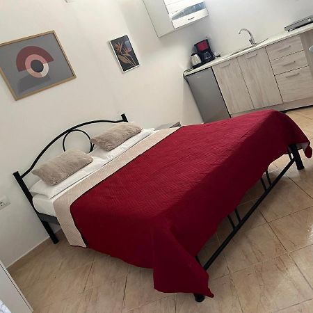 Mimoza Apartments ساراندا المظهر الخارجي الصورة