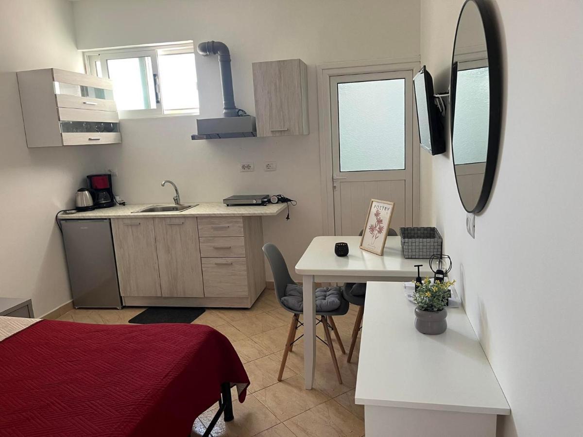 Mimoza Apartments ساراندا المظهر الخارجي الصورة