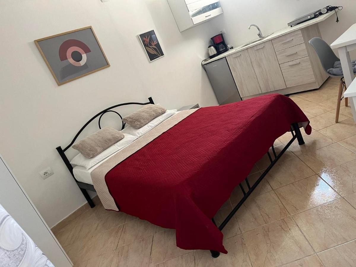 Mimoza Apartments ساراندا المظهر الخارجي الصورة